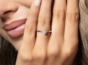Verlobungsring Spirit in 18K Weißgold mit Diamant 0,25ct H/SI