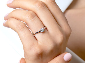 Verlobungsring Surprise in 14K Gelbgold mit Diamant 0,30ct G/SI