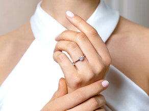 Verlobungsring Surprise in 9K Weißgold mit Diamant 1,00ct H/SI