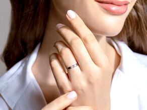 Verlobungsring Infinity Petite in Gelbgold