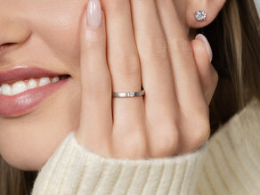 Verlobungsring Infinity in 14K Gelbgold mit Diamant 0,03ct H/SI