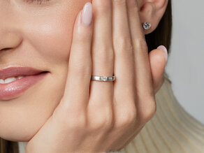 Verlobungsring Infinity in 14K Gelbgold mit Diamant 0,10ct H/SI