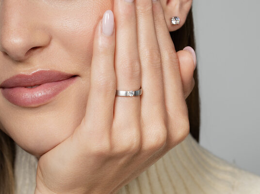 Verlobungsring Infinity in Platin