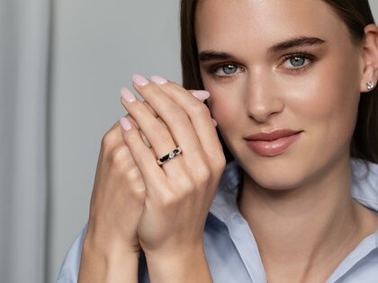 Verlobungsring Italic in 14K Weißgold mit Diamant 0,50ct G/SI