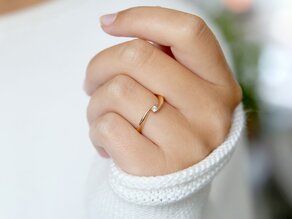 Verlobungsring Twist Petite in 14K Roségold mit Diamant 0,04ct G/SI