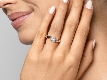 Verlobungsring Twist in Platin 950/- mit Diamant 0,50ct H/SI