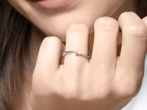 Verlobungsring Vibe  in 14K Gelbgold mit Diamant 0,03ct H/SI