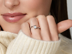 Verlobungsring Vibe  in 9K Gelbgold mit Diamant 0,50ct H/SI